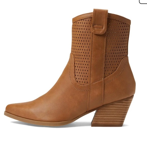 DV by Dolce Vita Kirby western bootie!!🤩🤠 Brand New in box! - Picture 4 of 4